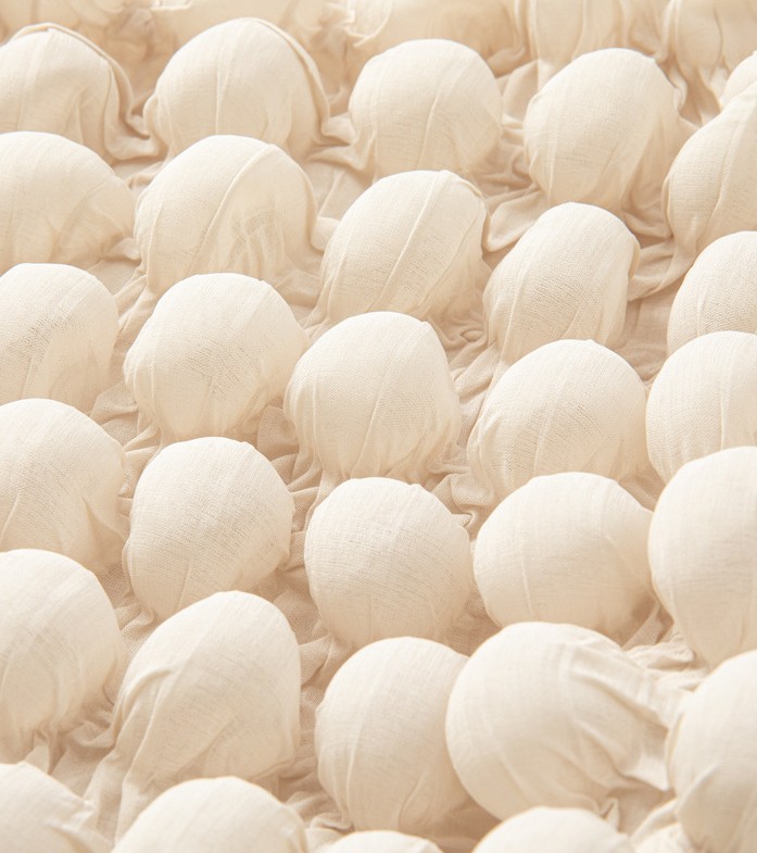 Bubble Pleats - pleated fabric close-up
